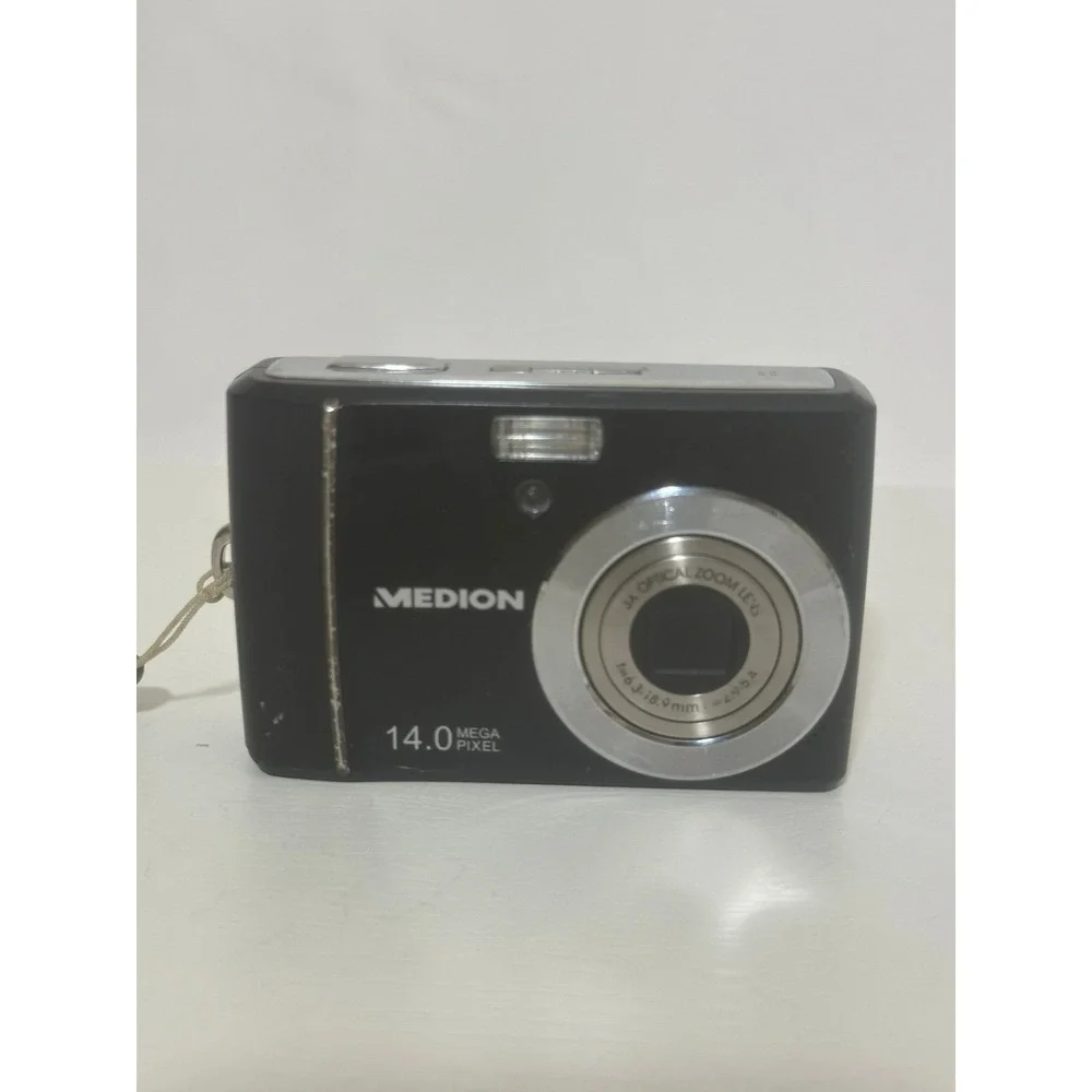 Medion MD 86388 Digital Camera 14MP for Parts